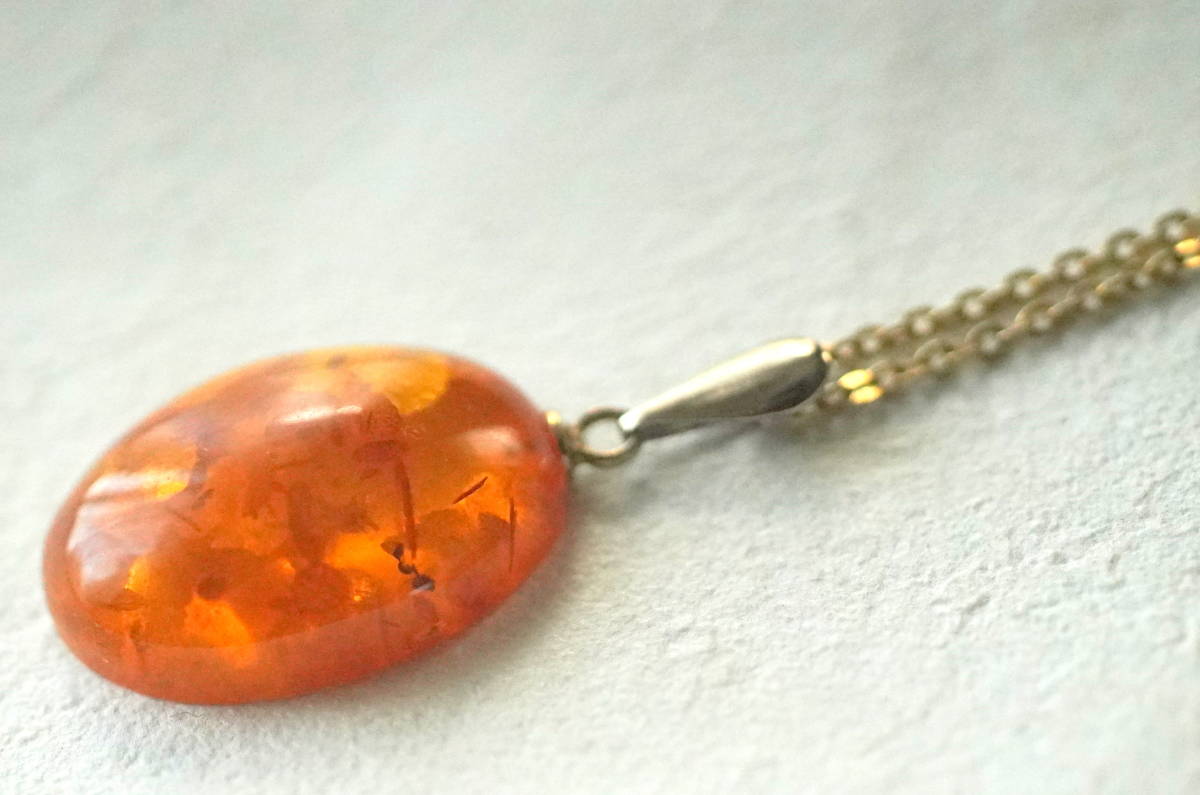 アンバー 琥珀 オーバル ネックレス シルバー製金具付き拍卖