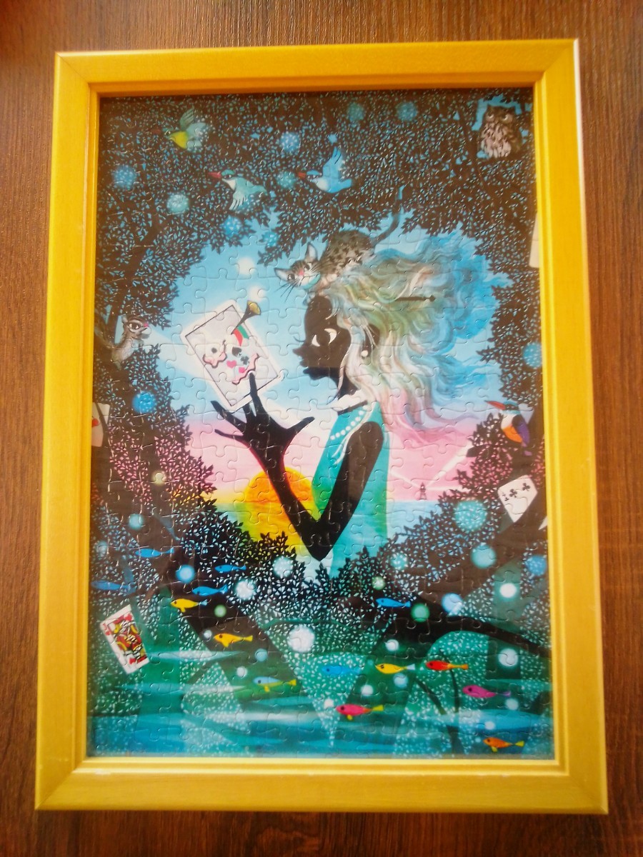 ジグソーパズル300ピース完成品 パズル フレーム付 アリスのハート 藤城清治 猫 トランプ 魚 女の子拍卖