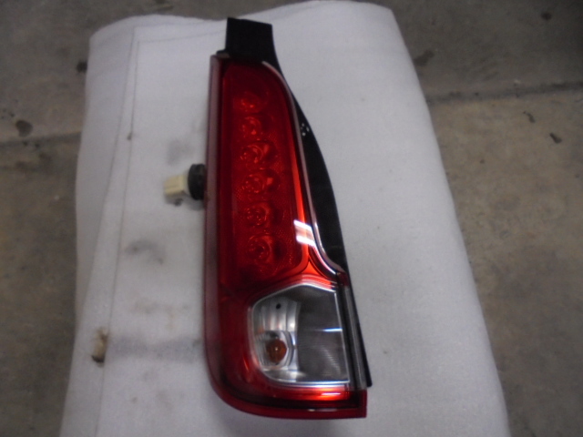 MK32S スペーシア 右テールランプ 1805-5156拍卖