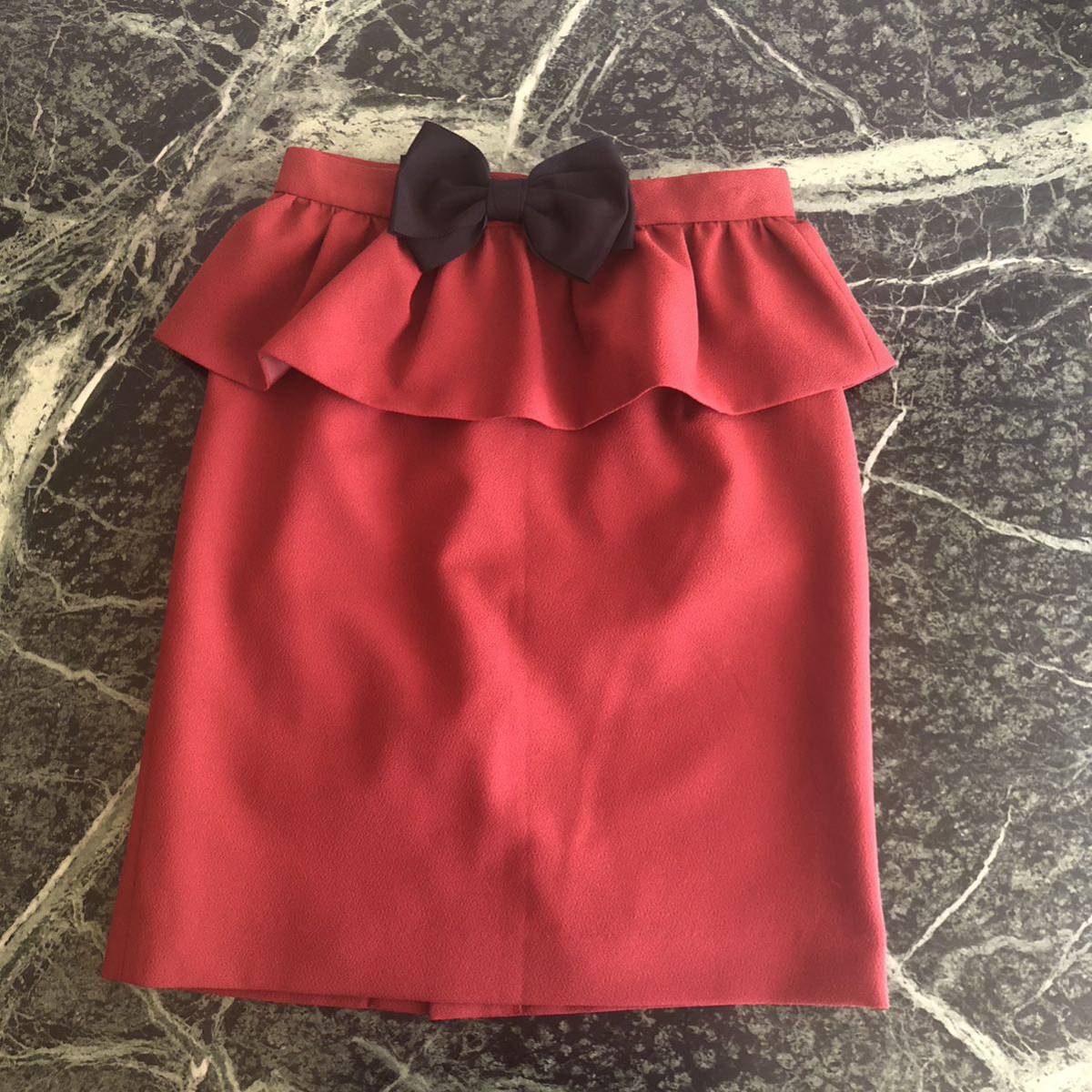 【未使用品】Apuweiser-riche★アプワイザーリッシェ 2wayペプラムスカート 1サイズ Sサイズ 赤 朱色 タイトスカート ミニスカート拍卖