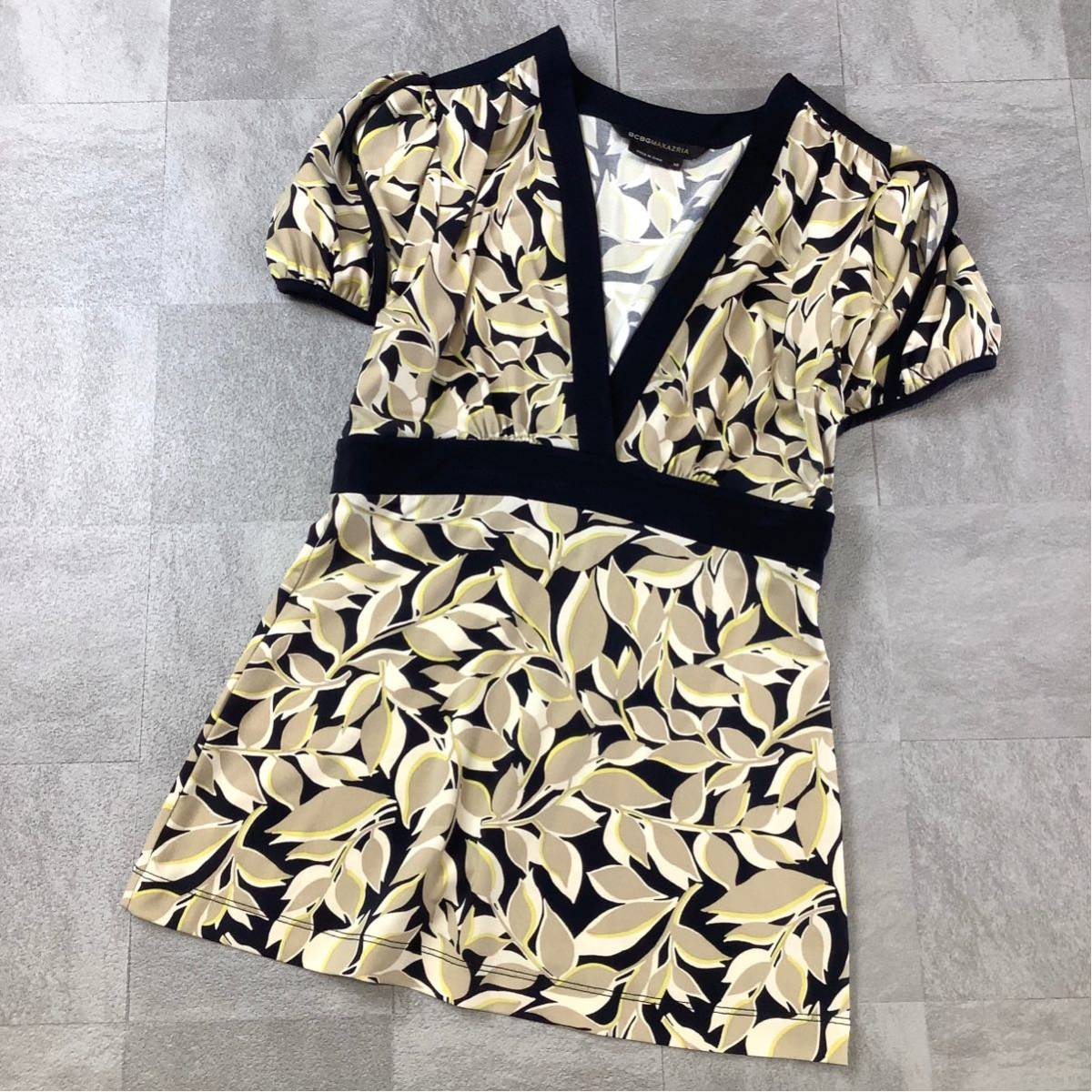 美品 BCBG MAXAZRIA ビーシービージーマックスマックスアズリア 総柄 ボタニカル柄 ミニワンピース レディース XSサイズ ブラック ベージュ拍卖