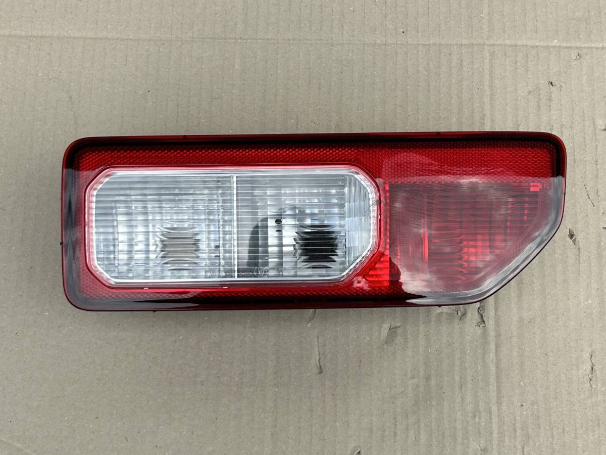 ジムニー JB64W 純正テールランプ KOITO 220-5938C拍卖