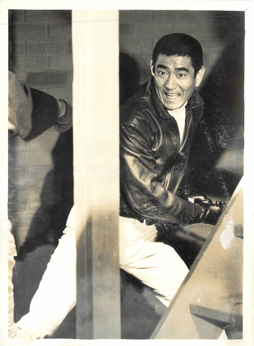 p35740『新網走番外地 吹雪の大脱走』スチル 高倉健 星由里子 牧紀子 谷隼人 小林稔侍 安藤昇拍卖