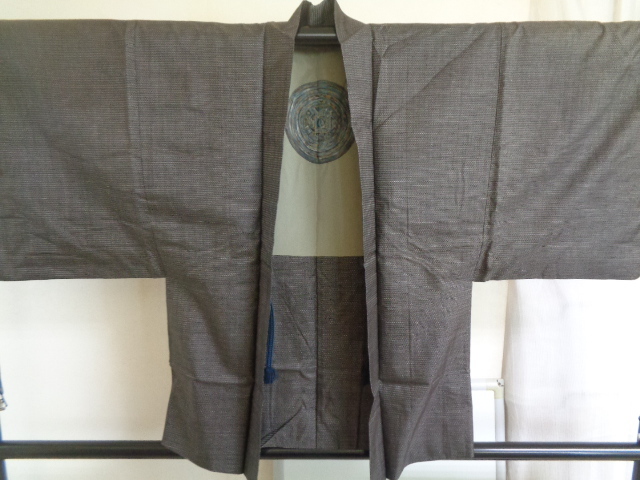 b544-80 アンティーク 大島紬 正絹 男性用 羽織 羽織紐付き 着丈84センチ 裄65センチ 拍卖