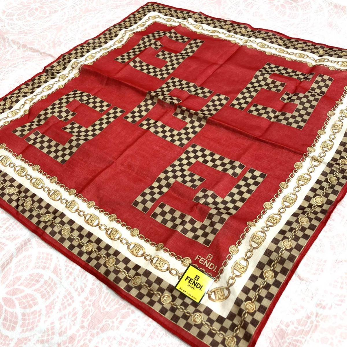 【レア】新品/FENDI/大判ハンカチ/正規品/フェンディ/未使用/即決あり/ズッカ柄/匿名発送/スカーフ/綿100%/レディース/赤/人気柄拍卖