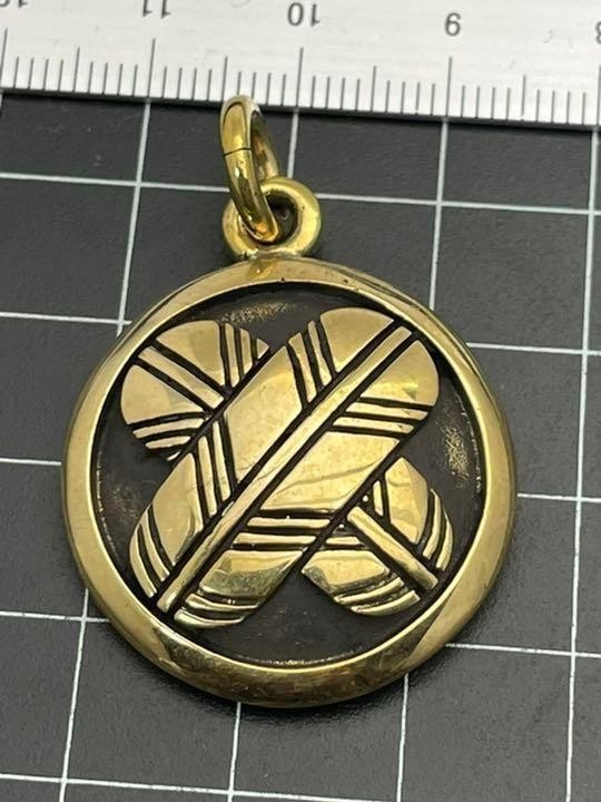 家紋ペンダント★丸に違い鷹の羽★中★キーホルダー★真鍮製拍卖