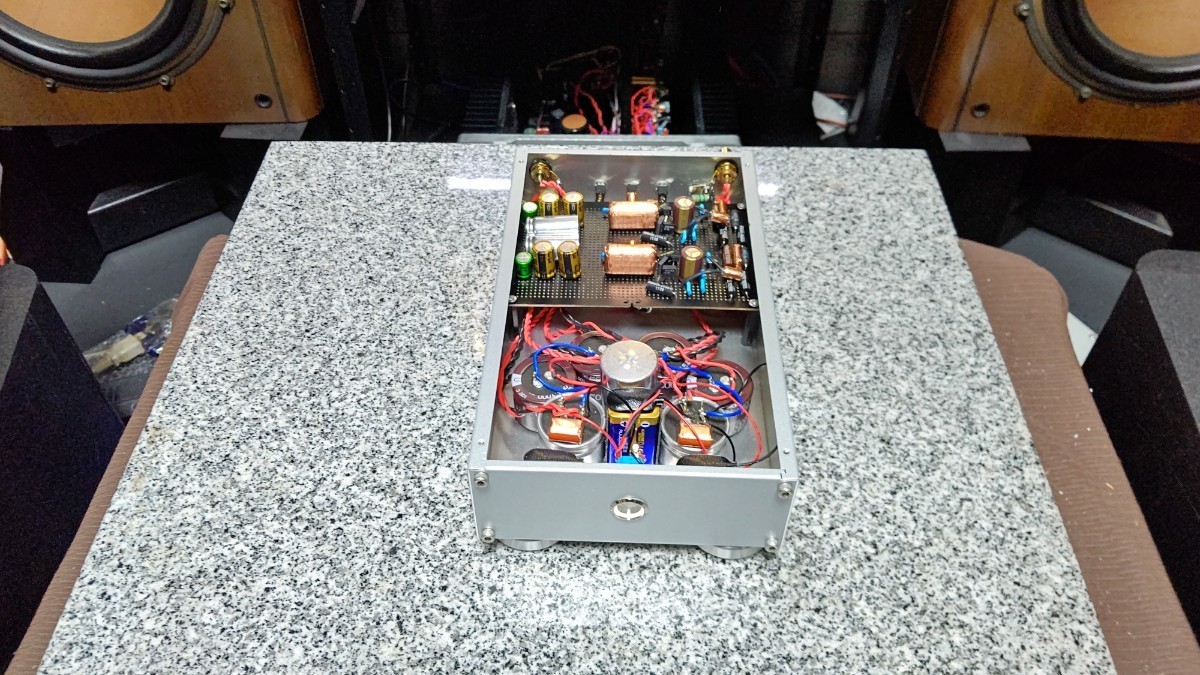 ハンドメイド バッテリー駆動 MCヘッドアンプ!更なるステージに誘います!受注生産です!大好評!拍卖