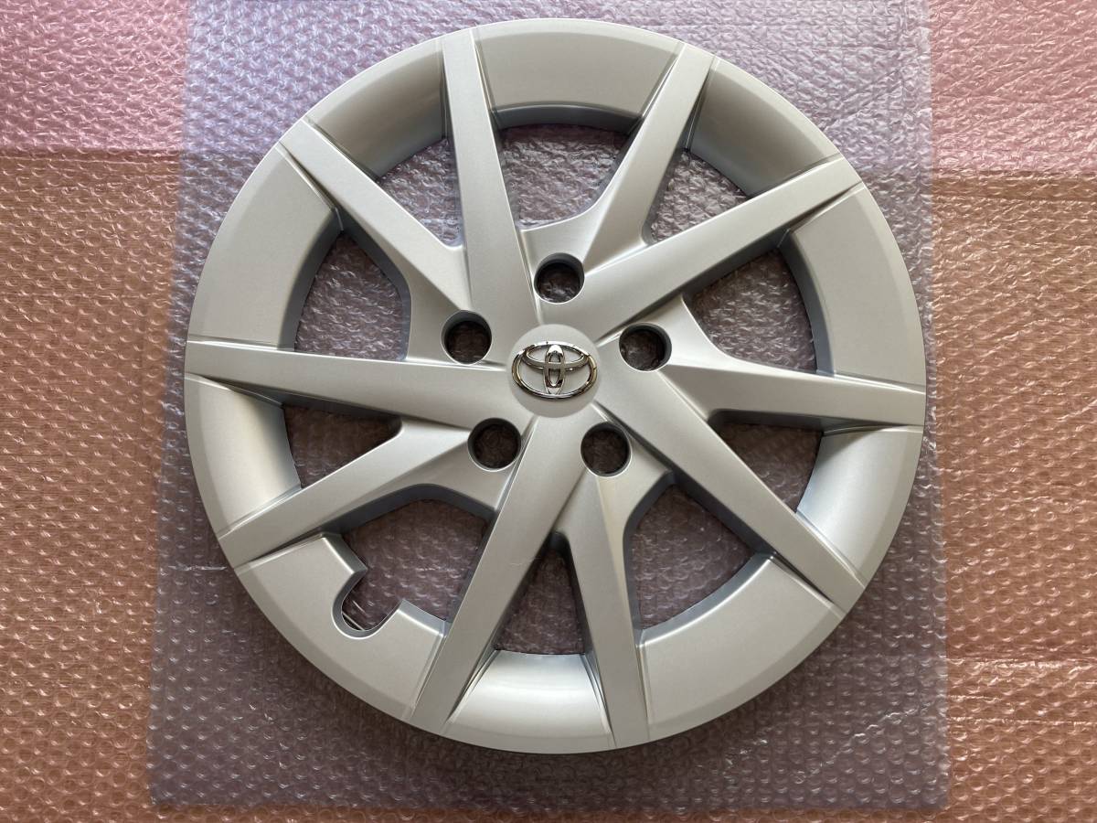 ☆ 新車添付 未使用品 プリウスα 純正 16in アルミホイール用 シルバー ホイールキャップ 42602-47090 1枚 プリウスアルファ ☆②拍卖
