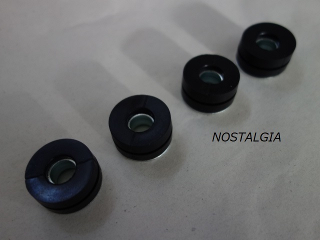 NA6C&NA8C★新品純正部品★ラジエターマウントラバー★4個1台分セット★全国送料無料(沖縄県除く)★即決★ロードスター*拍卖