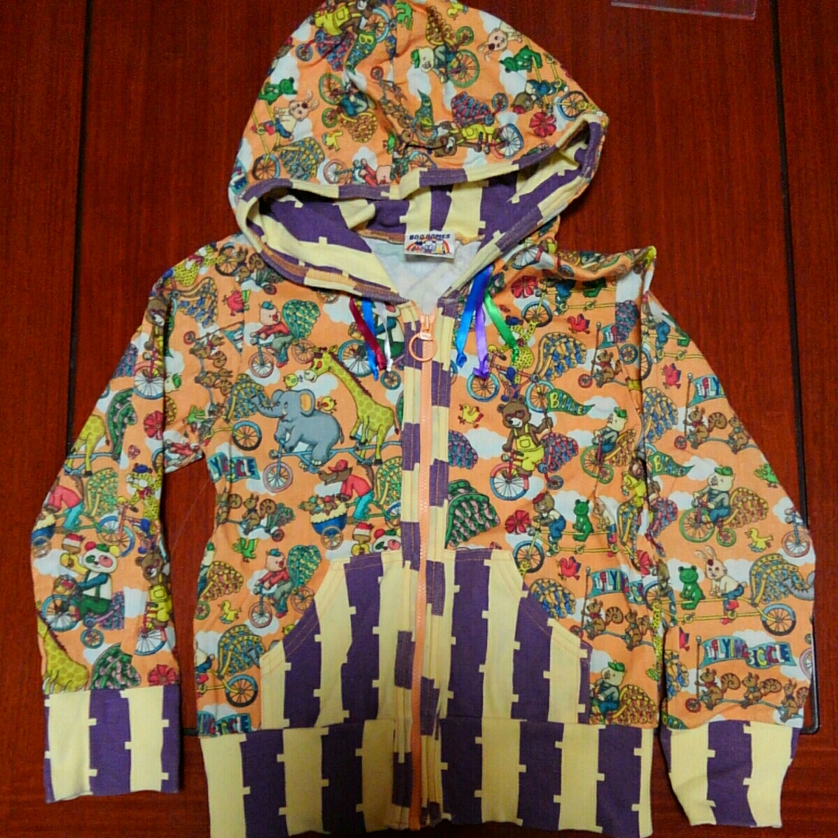 ブーフーウー ブーホームズ BOOHOMES パーカー 上着 100㎝ 中古 オレンジ拍卖