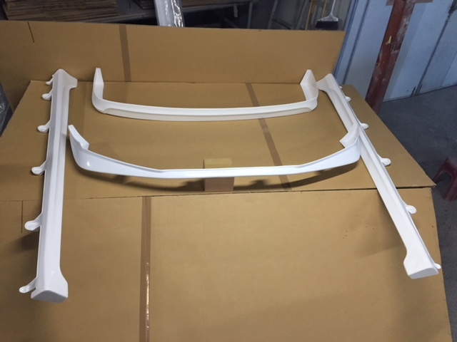 140系カローラフィールダー 前期 ABS製ハーフエアロ3点セット(フロント・サイド・リア)*新品 希少品!!拍卖