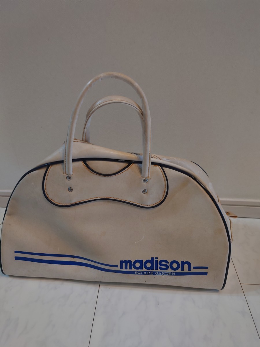 マディソンバッグ、復刻版では、ありません。オリジナル品です。但し、穴有り、傷有り、破れ、ございます。送料サービスさせて頂きます。拍卖