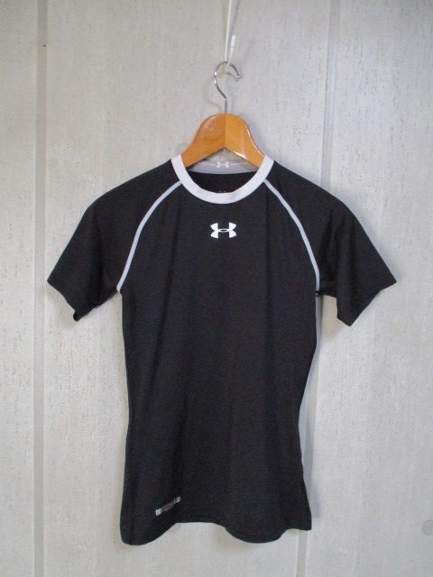 e499 アンダーアーマー UNDER ARMOUR 半袖シャツ 黒×他 27拍卖