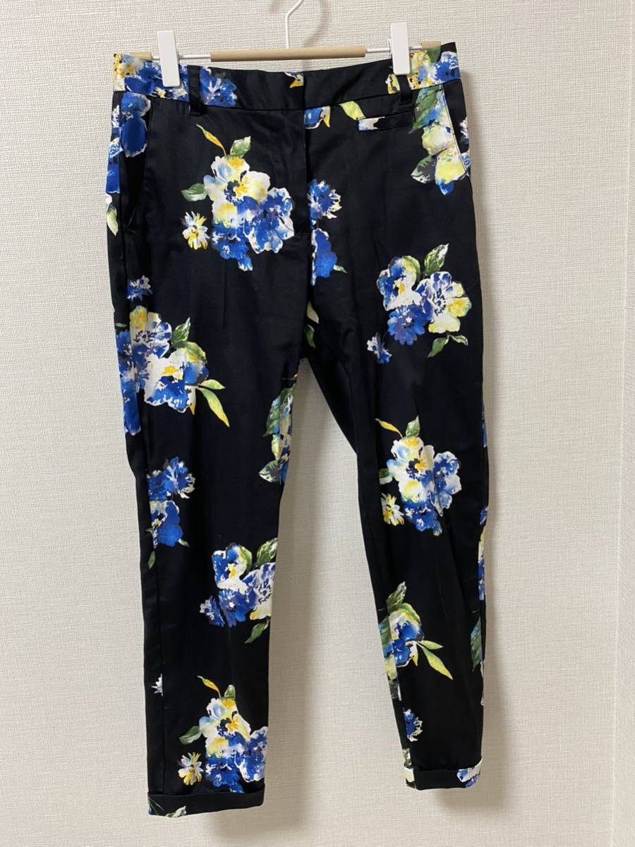 新品同様ジーナシス花柄 テーパードパンツJEANASISフラワー柄拍卖