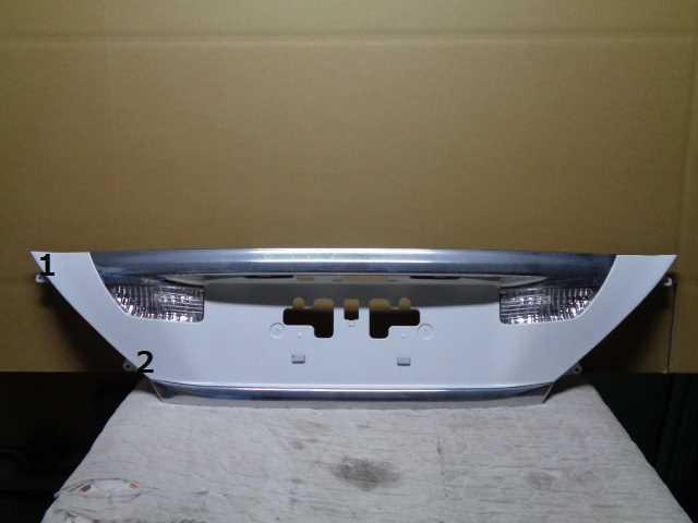 トヨタ/ヴェルファイア  ANH20W 前期用 バックドアアウトサイドガーニッシュのみ 070 No.722409【品番76801-58081-A0】拍卖