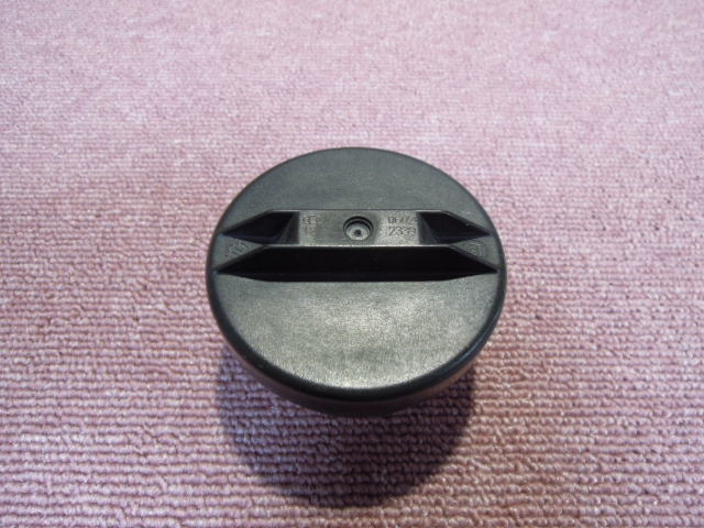 トヨタ アルファード MNH15W フューエルキャップ 燃料キャップ 給油口キャップ 中古 A1748拍卖