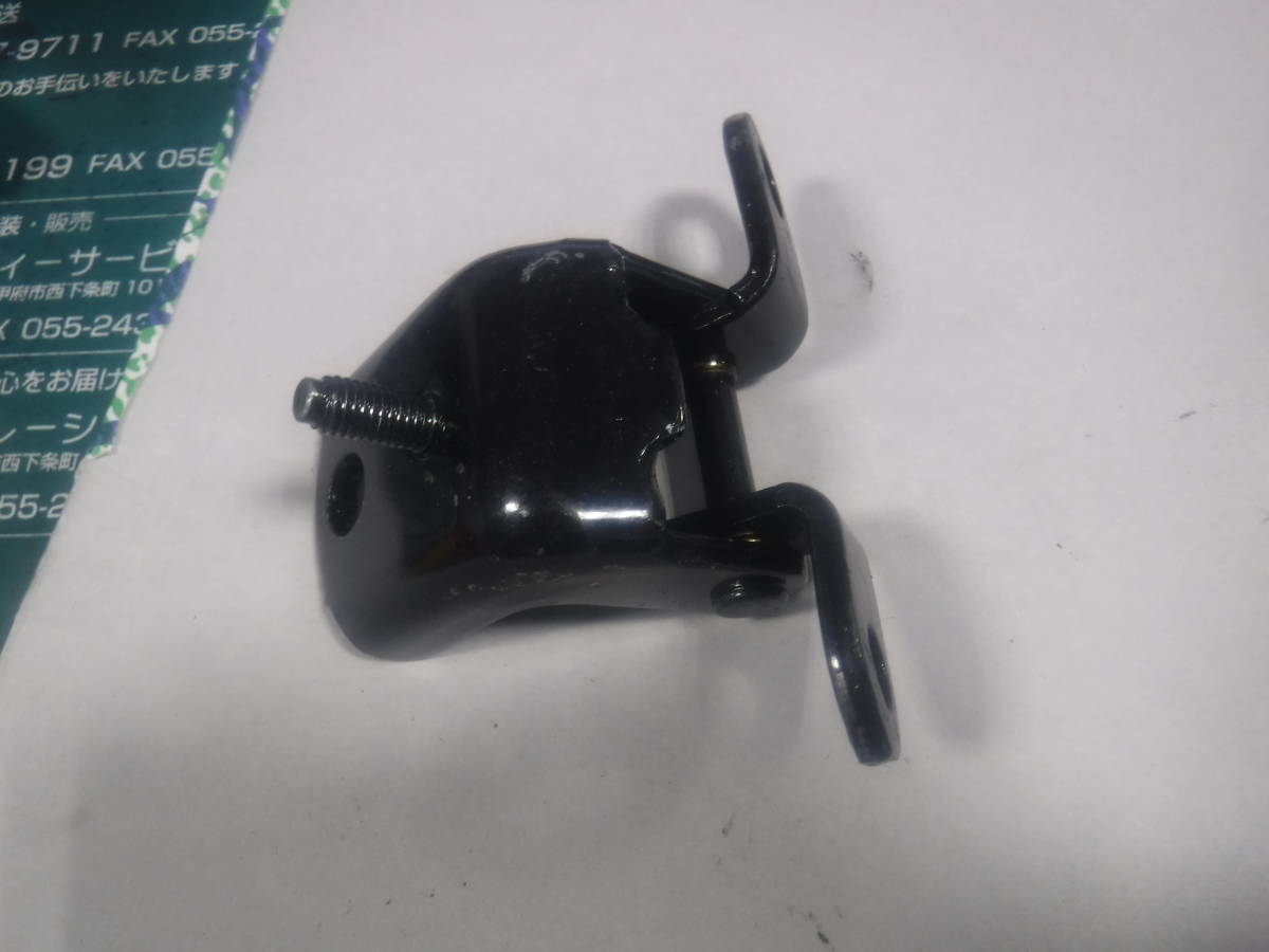 日産ノートE11リア上ドアヒンジ82401-5V00Aリアドア アッパー ヒンジ リヤドア即決即日発送可能!!拍卖