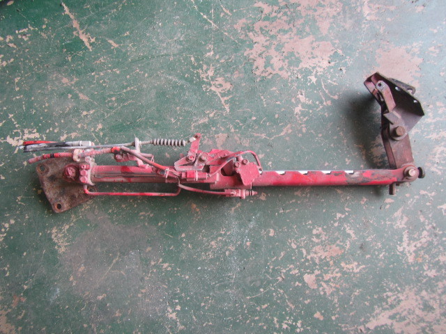 # 8512-37 ★ 三菱 ふそう スーパーグレート キャブチルトシリンダー KL-FP54JDR拍卖