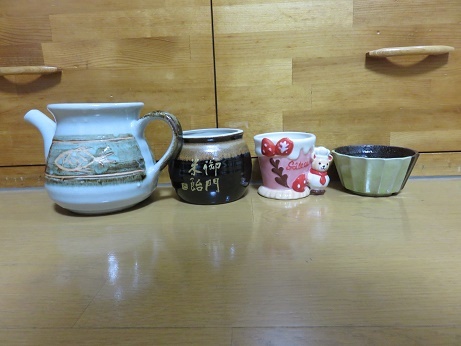 ☆陶器の壺☆急須☆魚の絵柄☆飴壺☆くまちゃん拍卖