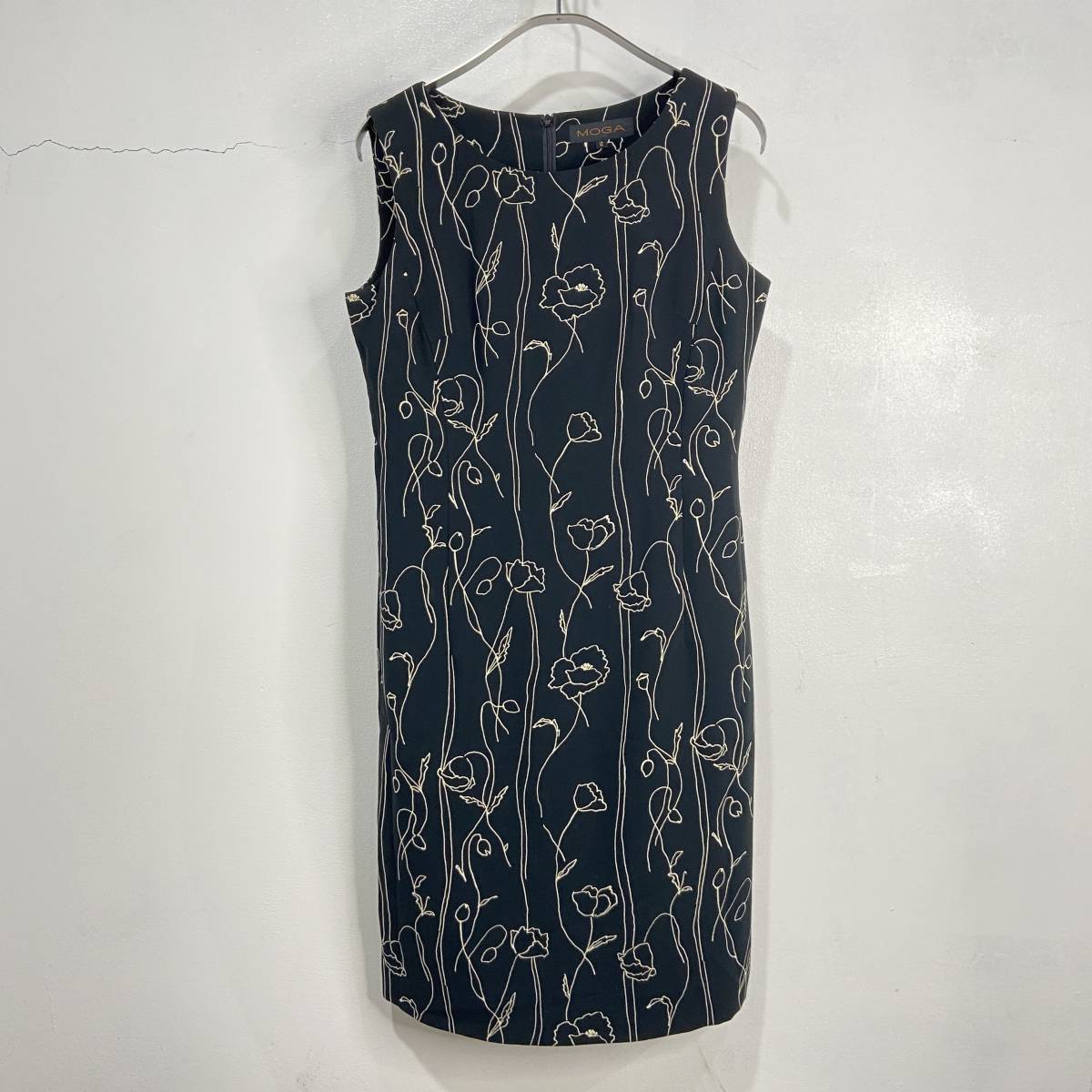 ☆送料無料☆MOGA☆モガ☆花柄ワンピース☆ノースリーブ☆サイズ2☆黒☆E23拍卖