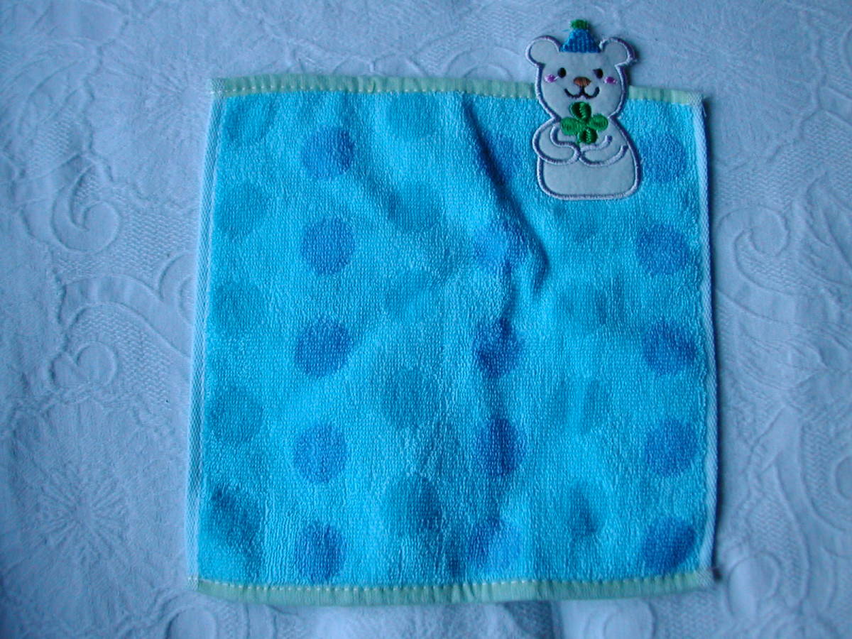 タオルハンカチ 20x20cm くまのアップリケ付 ブルーにドット拍卖