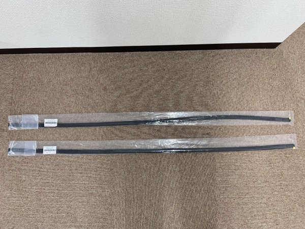 【未使用】トヨタ 純正 SXE10 GXE10 アルテッツァ ルーフモール ルーフサイド モール 黒 素地 左右セット RH LH TOYOTA IS200 IS300拍卖