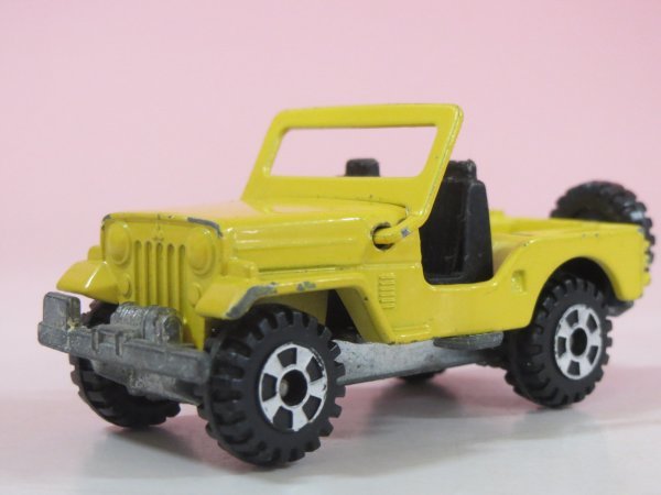 64021■トミカ 25-2 三菱ジープ H-J58 黄拍卖