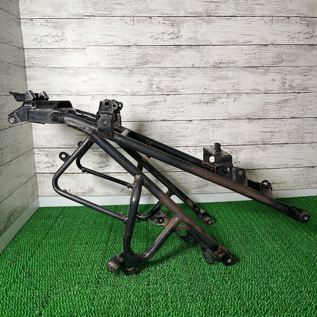 YAMAHA FZ400R シートレール拍卖