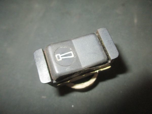 ■ベンツ W116 450SEL ホーンスイッチ 中古 0015455507 部品取あり クラクションスイッチ ファンファーレ 警笛 R107 W123■拍卖