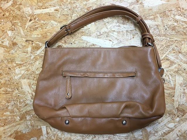 ユキコハナイ CYHD YUKIKO HANAI ハンドバッグ かばんのクチがマグネットで閉じるタイプ カバン かばん 茶系 ブラウン系 レディース拍卖