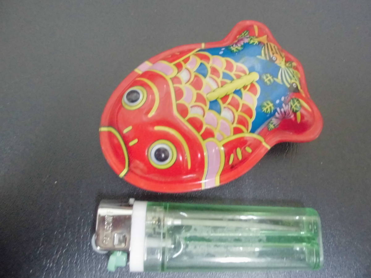 ★日本製「 ブリキ 製 金魚 」(4)長さ約9Cm カラカラ音 お祭り 出店 お盆 (AA-1)拍卖