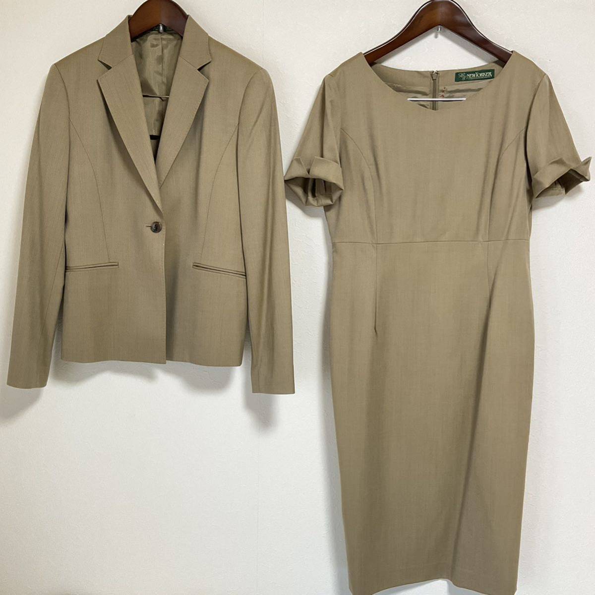 【超美品】ニューヨーカー ワンピーススーツ 9/11 日本製 カーキ 上品 セレモニー 入学式 卒業式 拍卖