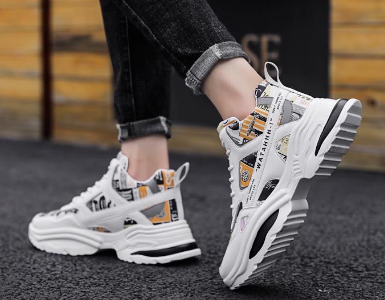 メンズ カジュアル スニーカー ハイカット 運動靴 ランキングシューズ 学生 ジュニア 韓国風 身長アップ x383拍卖