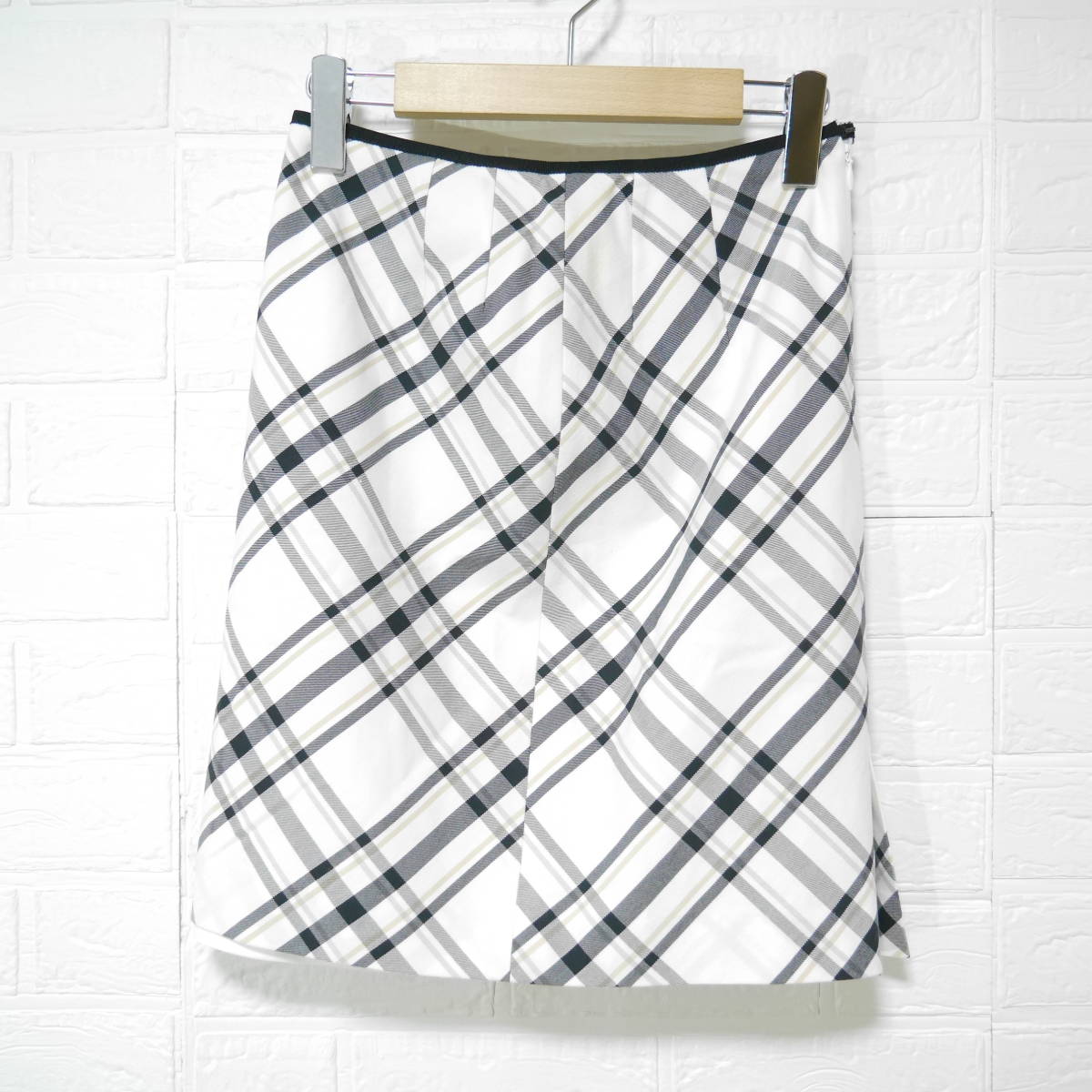 A655 ◇ ATELIER SAB | アトリエサブ ひざ丈スカート 白 中古 サイズ表記なし拍卖