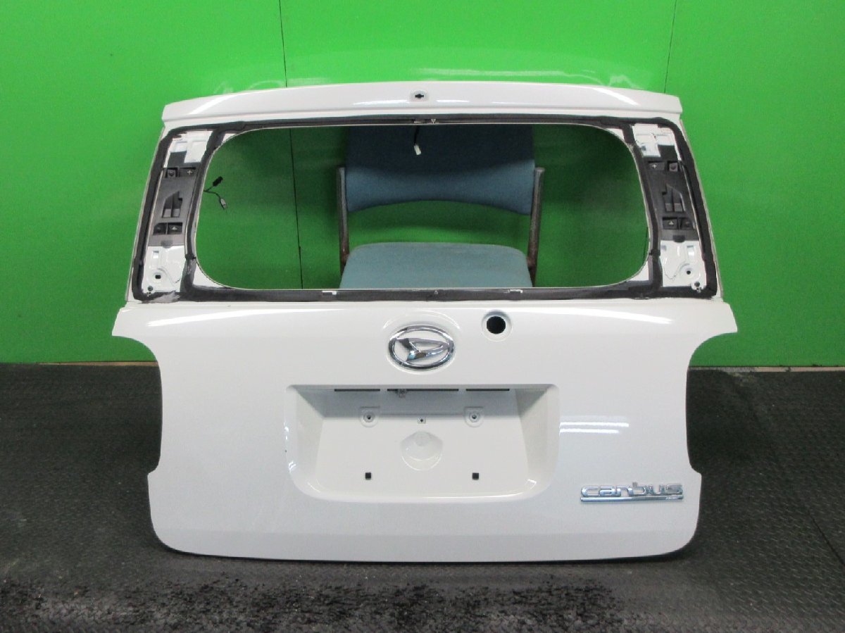 ◆ LA800S LA810S ムーヴキャンパス MOVE CANBUS 純正 リアゲート バックドアパネル 67500-B2020 パールホワイトⅢ拍卖
