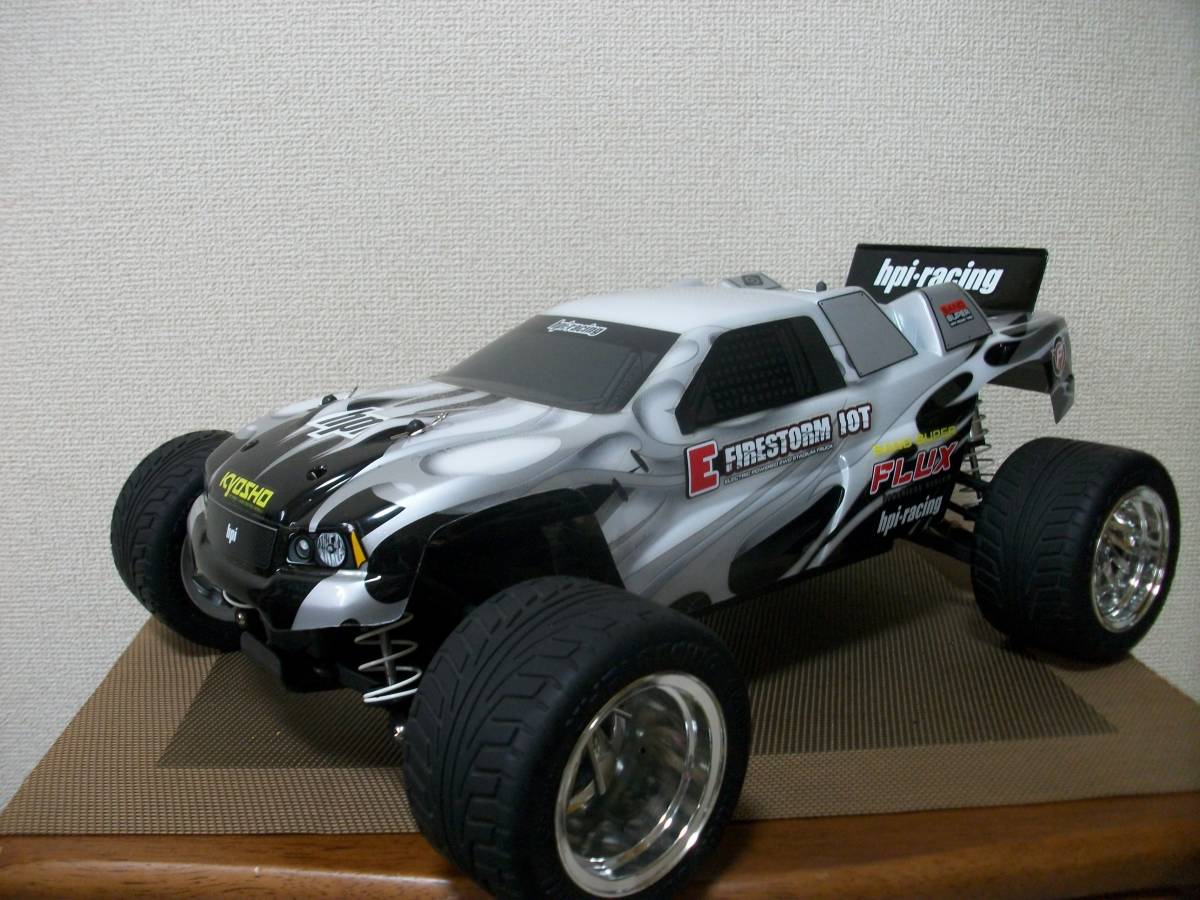 ☆【超目玉商品】京商 FAZERシャーシ Eファイヤーストームボディ 美車? 部品取 メカ無 一応ジャンク扱 詳細不明 現状優先 中古!拍卖