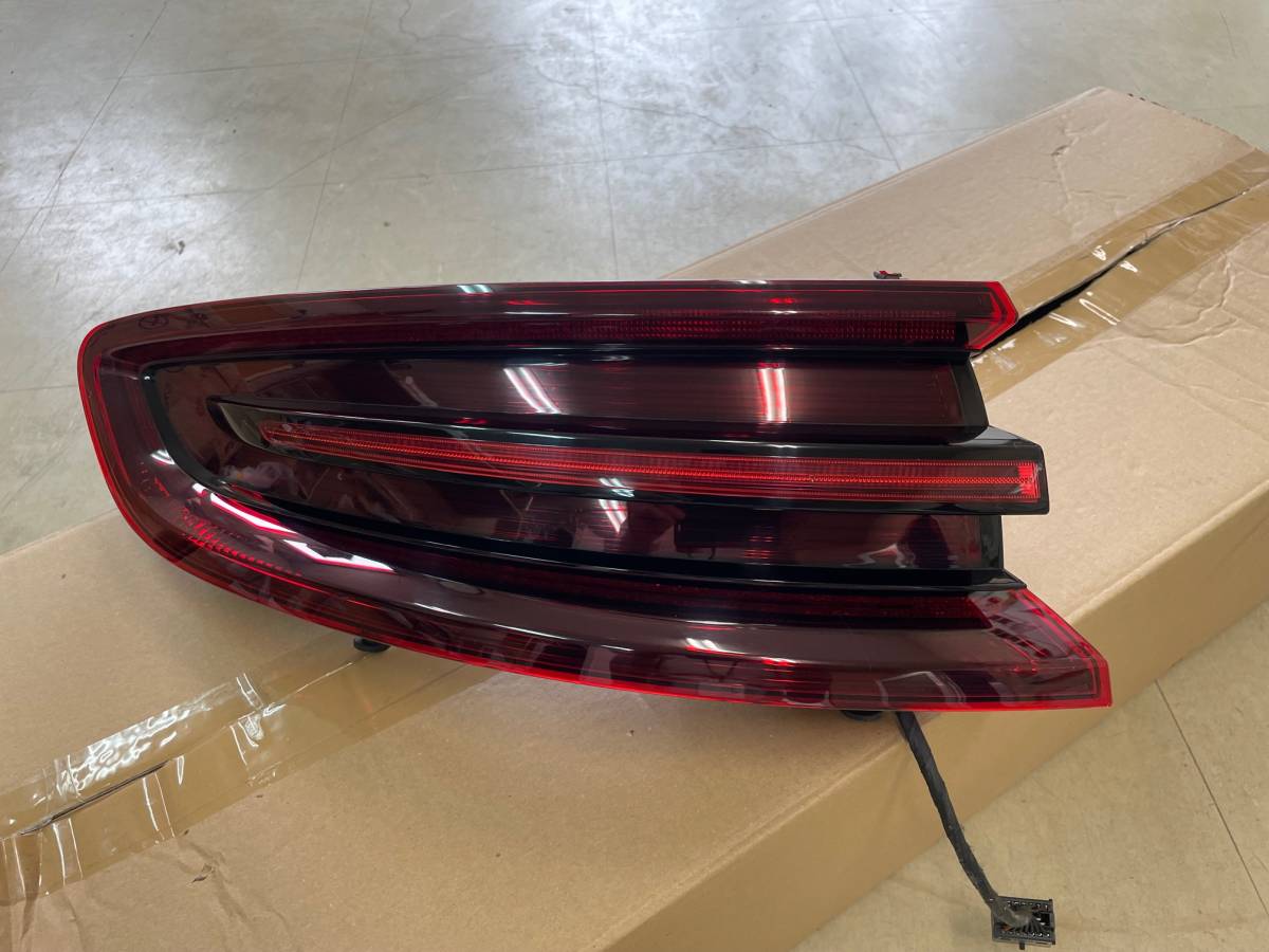 純正■ PORSCHE 95B マカン◆ 左テールライト◆95B.945.095.B/95B.945.095.K■中古美品拍卖