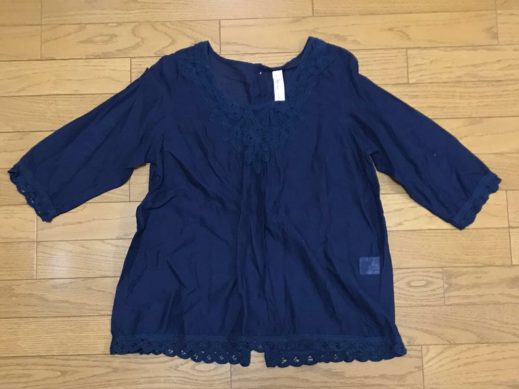 niko and... ニコアンド ネイビー コットン バテンレース バックボタン 七分袖 カットソー拍卖