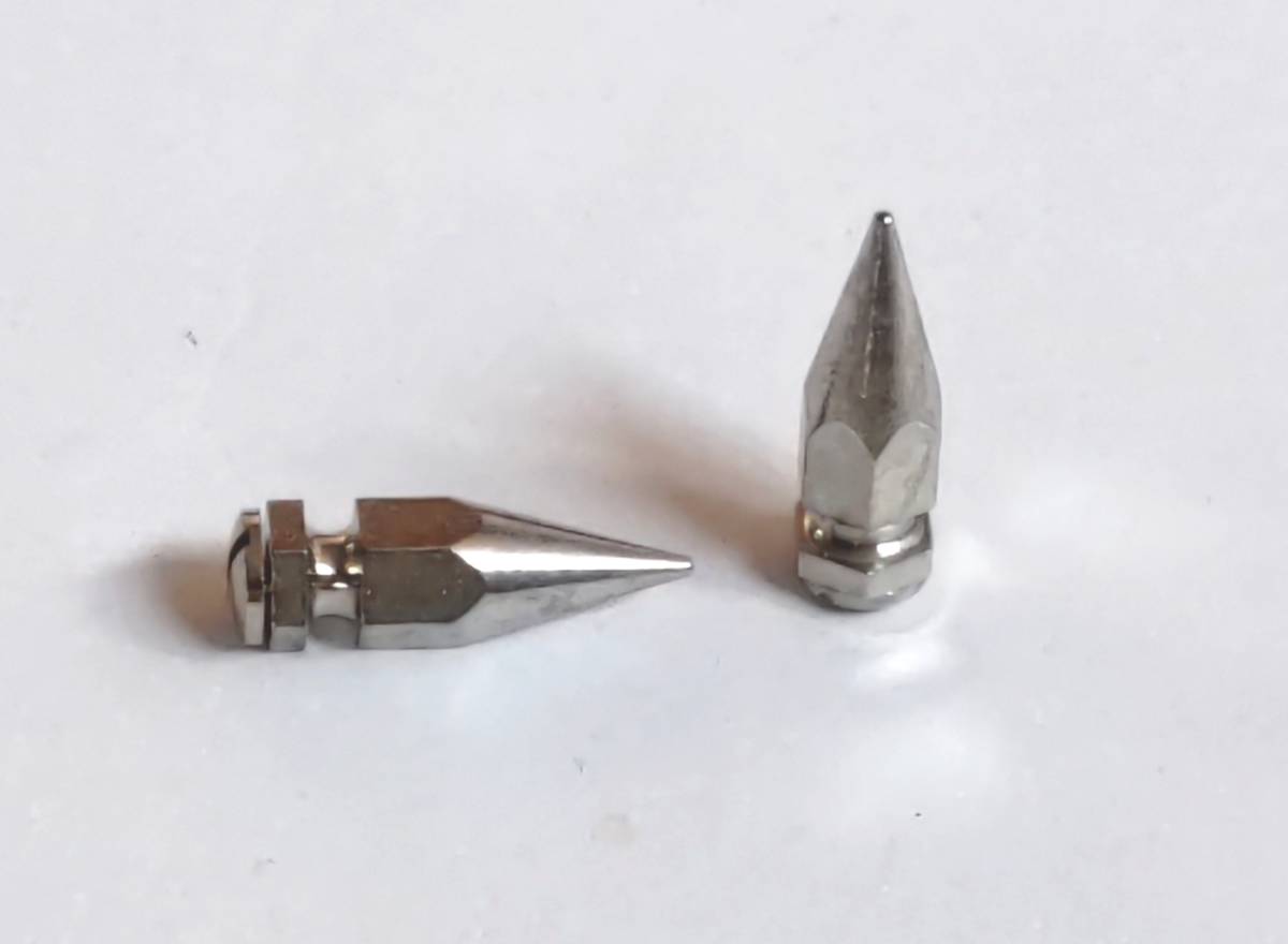 8♪新品♪銀色えんぴつ型 スタッズ 1個(ネジ式)★銀色★カスタムメタル スタッツ拍卖