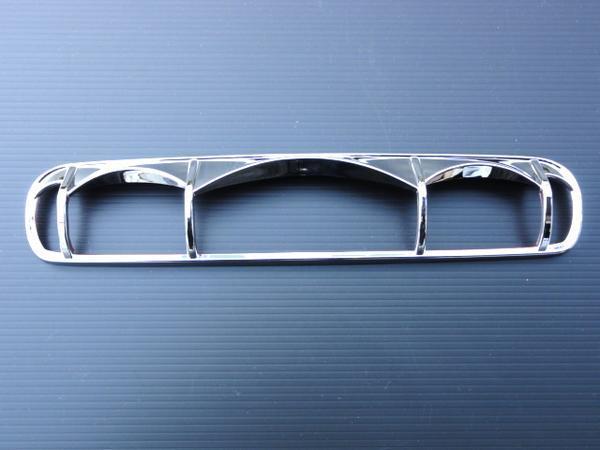 鏡面仕上げ♪ メッキ ハイマウント ストップランプ カバー サバーバン タホ ユーコン ガーニッシュ拍卖