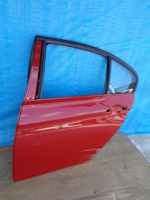 ☆AZ730 BMW F30 3シリーズ リアドア 左 赤拍卖