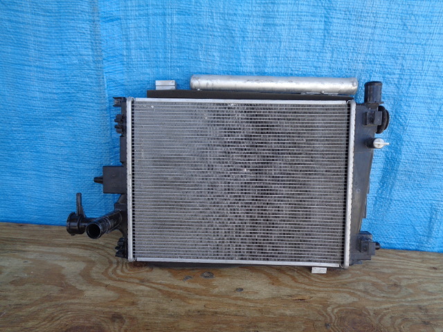 AZ793 スズキ ワゴンR MH35S ラジエター コンデンサー 422135-6922 スペーシア MK53S拍卖