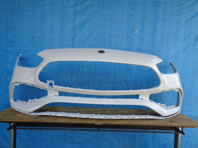 ☆AZ814 ベンツ W206 Cクラス フロントバンパー 白 A2068858401拍卖