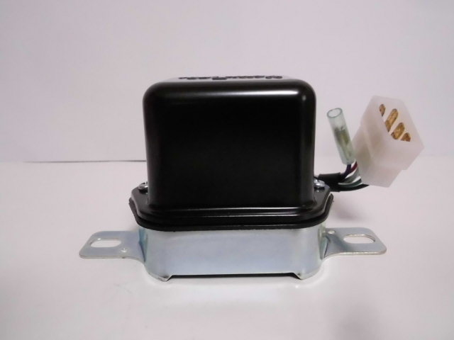 117クーペ PA95 ボルテージレギュレータ デンソータイプ 026000-2510 社外品 新品 12V (821)拍卖
