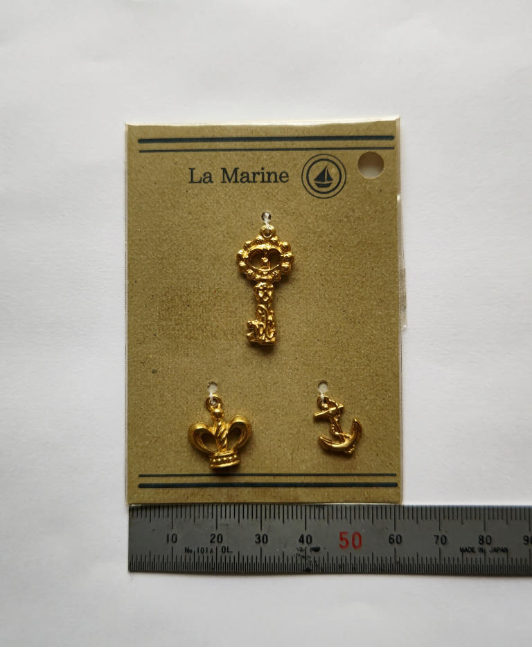 ★新品未開封★La Marine★宝島 チャームセット★鍵・王冠・錨★イカリ・クラウン・キー★金色【ゴールド】KIYOHARA&CO.LTD.★佐川メール便拍卖