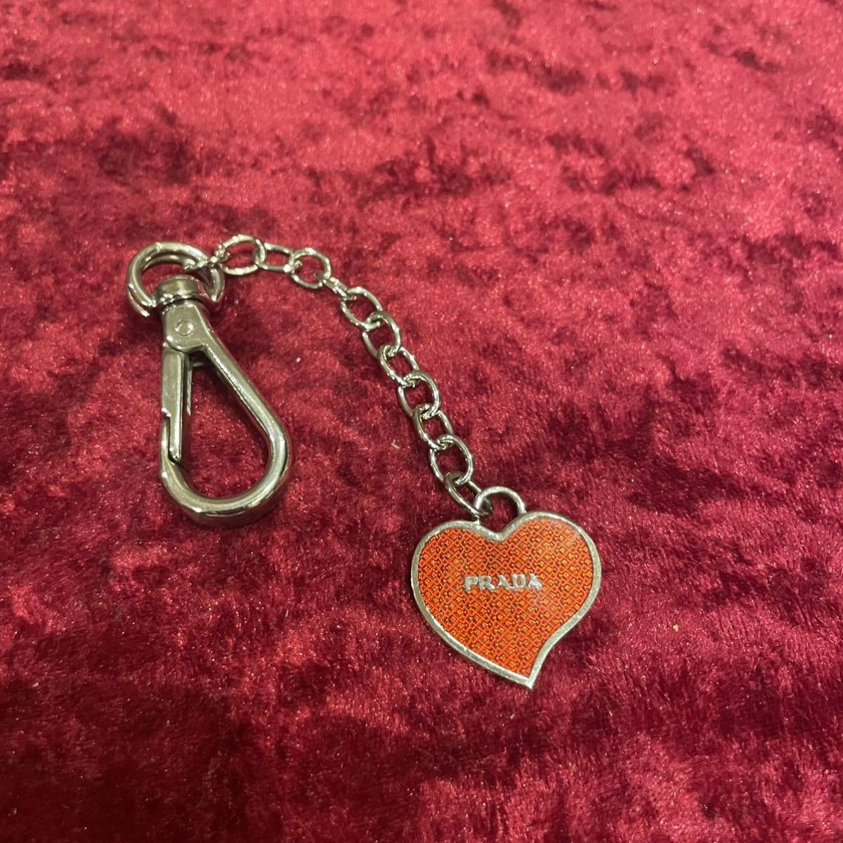 美品 PRADA プラダ ハート チャーム キーホルダー拍卖