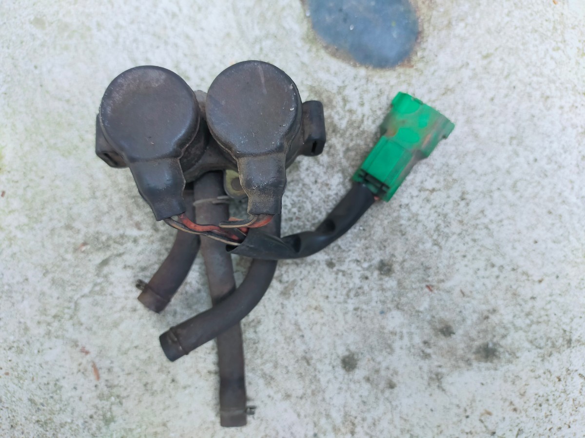 NSR250R MC28 SP エアソレノイド拍卖