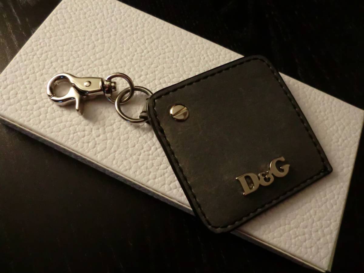 DOLCE&GABBANA 本物 ドルチェ&ガッバーナ ドルガバ D&G 本革 ネームタグ チャーム バッグチャーム 銀 シルバー キーホルダー 飾り拍卖
