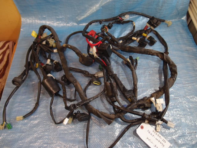 ヤマハ マジェスティ250-4(SG20J) メインハーネス エンジン実動車1台丸ごとバラシた部品多数出品拍卖