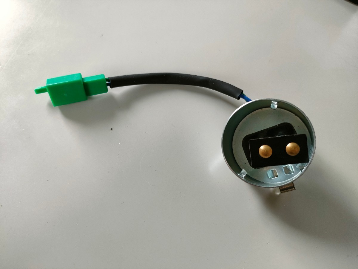 ジェネリックLucasヘッドライト BPF バルブ ホルダーOEM 554602 Triumph BSA ノートン ビーム ユニット ロイヤルエンフィールド拍卖